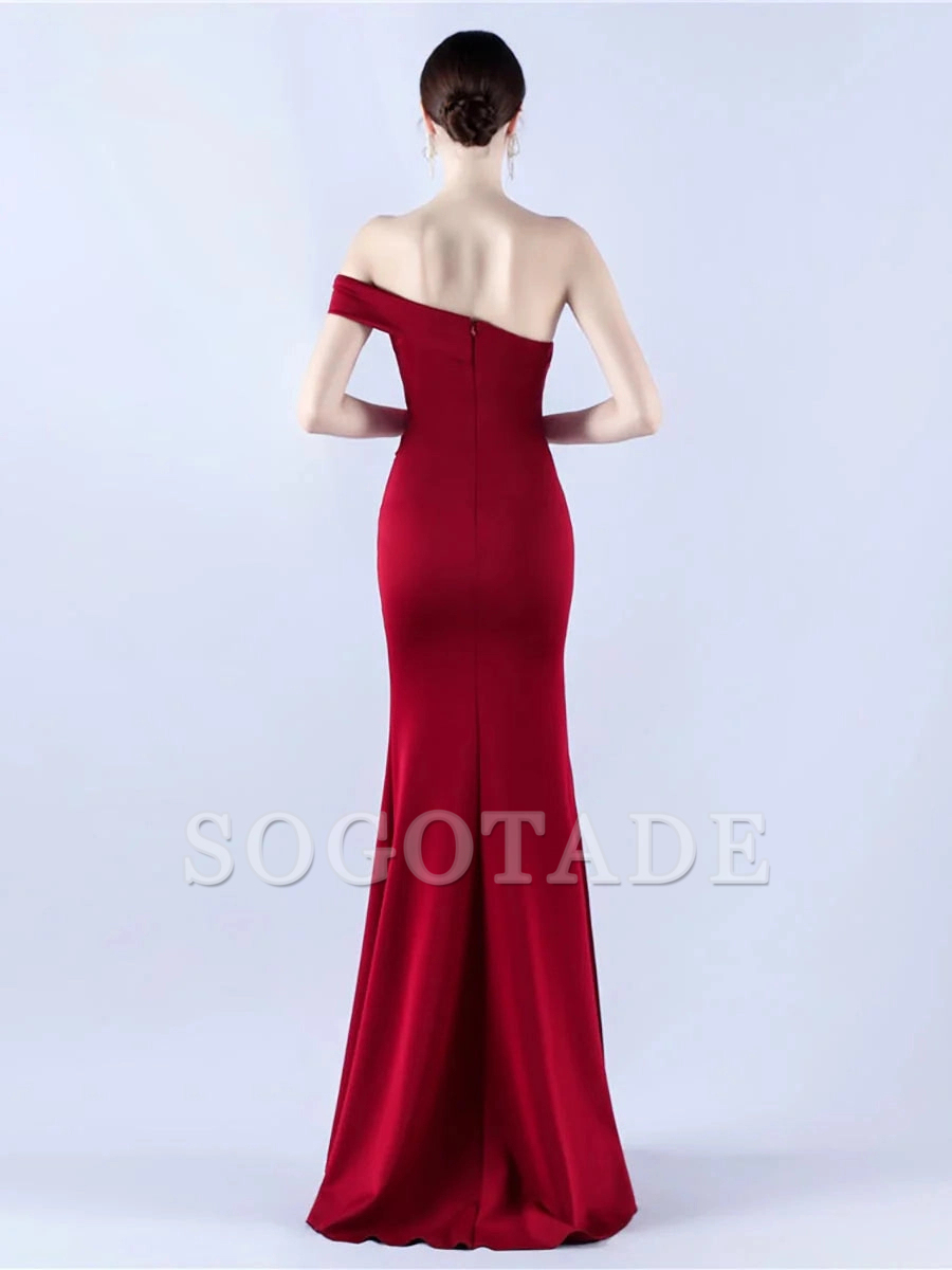 Off shoulder slim shoulder straps with side slits and ground length godons evening dresses