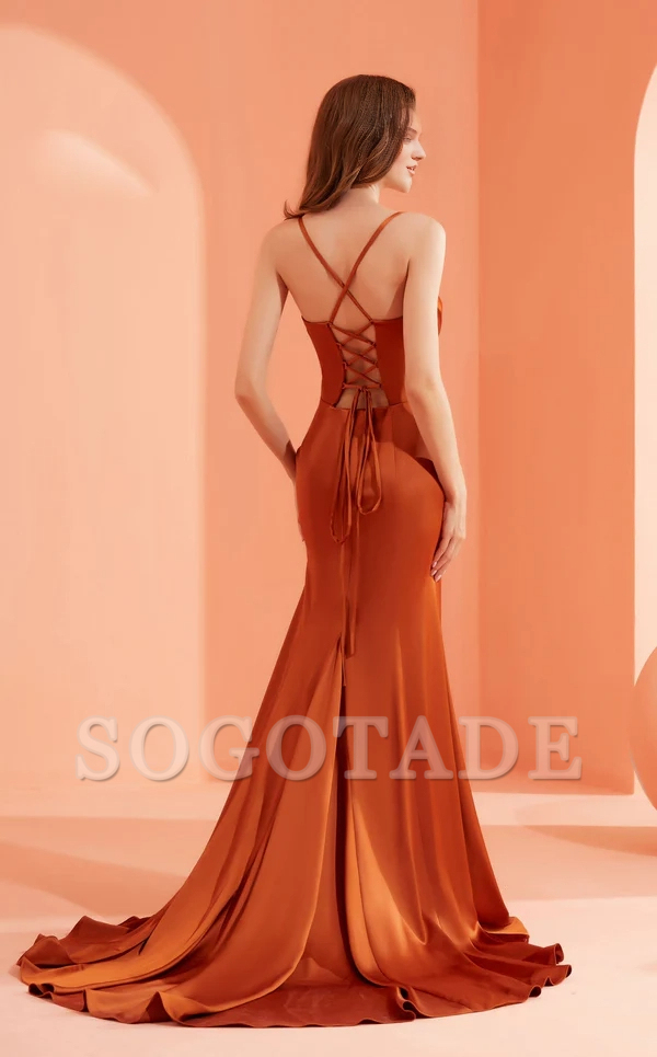 Thin shoulder strap hood with sleeveless collar side slits and floor length Prom dress