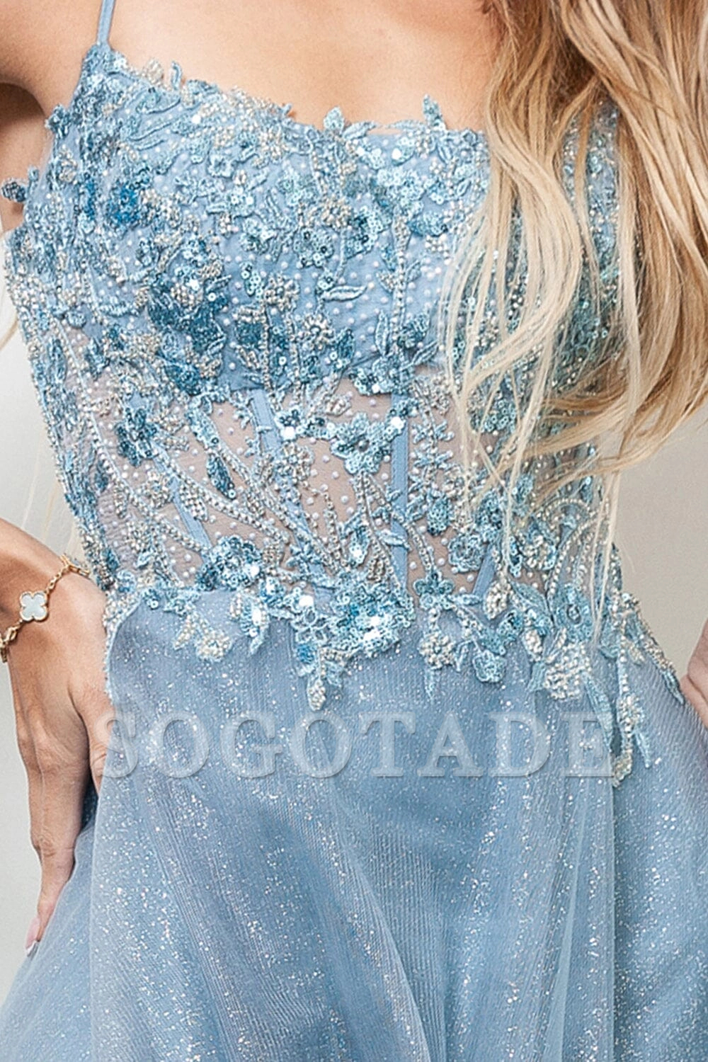 A-line slit skirt body embroidered bead decoration decal long sleeveless sequin dress