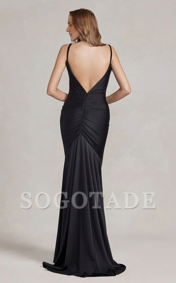 Mermaid slim shoulder straps pleated neckline tight fitting corset and floor length evening dress
