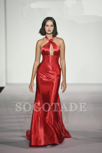 Hanging neck fit silk satin tight corset with rose decoration and floor length Prom dress