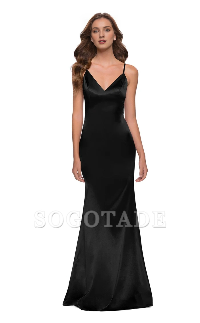 V-neckline sleeveless thin shoulder strap tight corset and floor length gown evening dresses