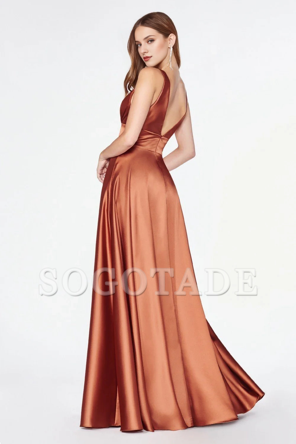 Leg slit long sleeveless V-neck dress