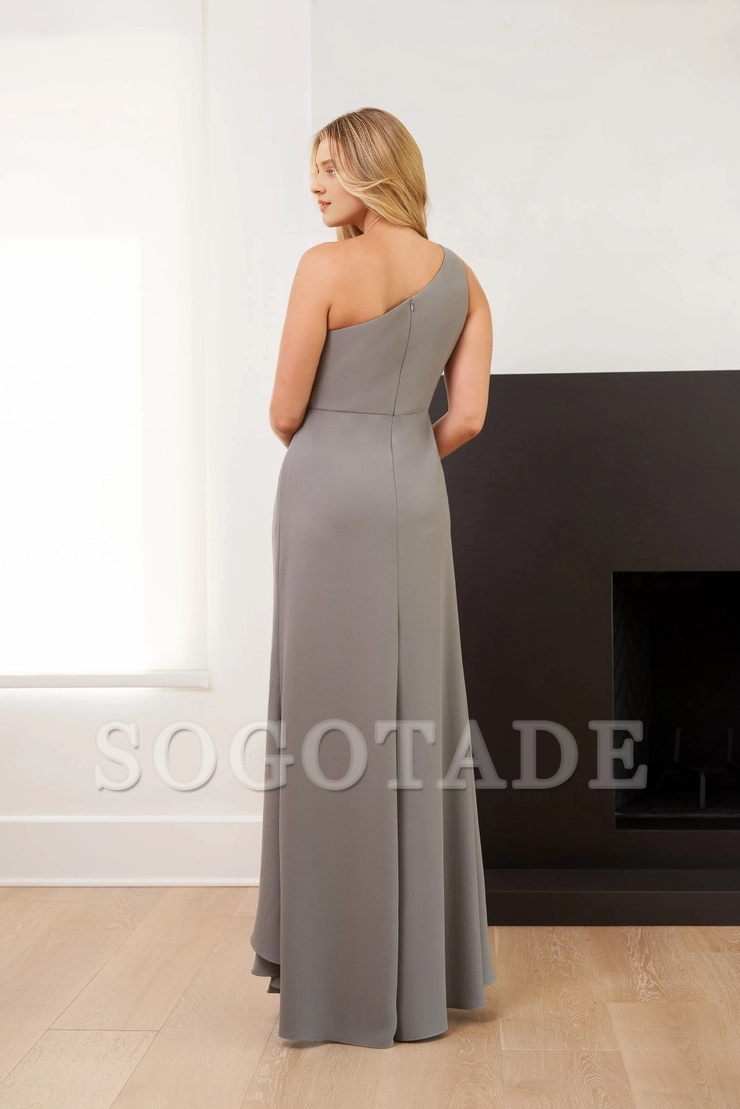 Soft crepe beaded single shoulder front layered skirt for evening dress