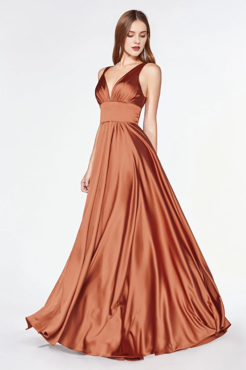 Leg slit long sleeveless V-neck dress