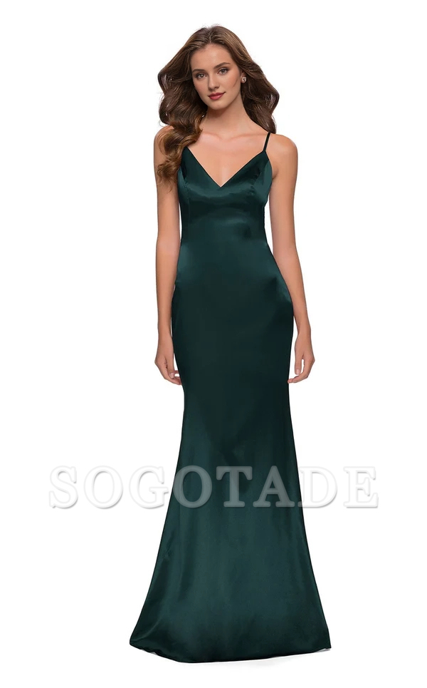 V-neckline sleeveless thin shoulder strap tight corset and floor length gown evening dresses