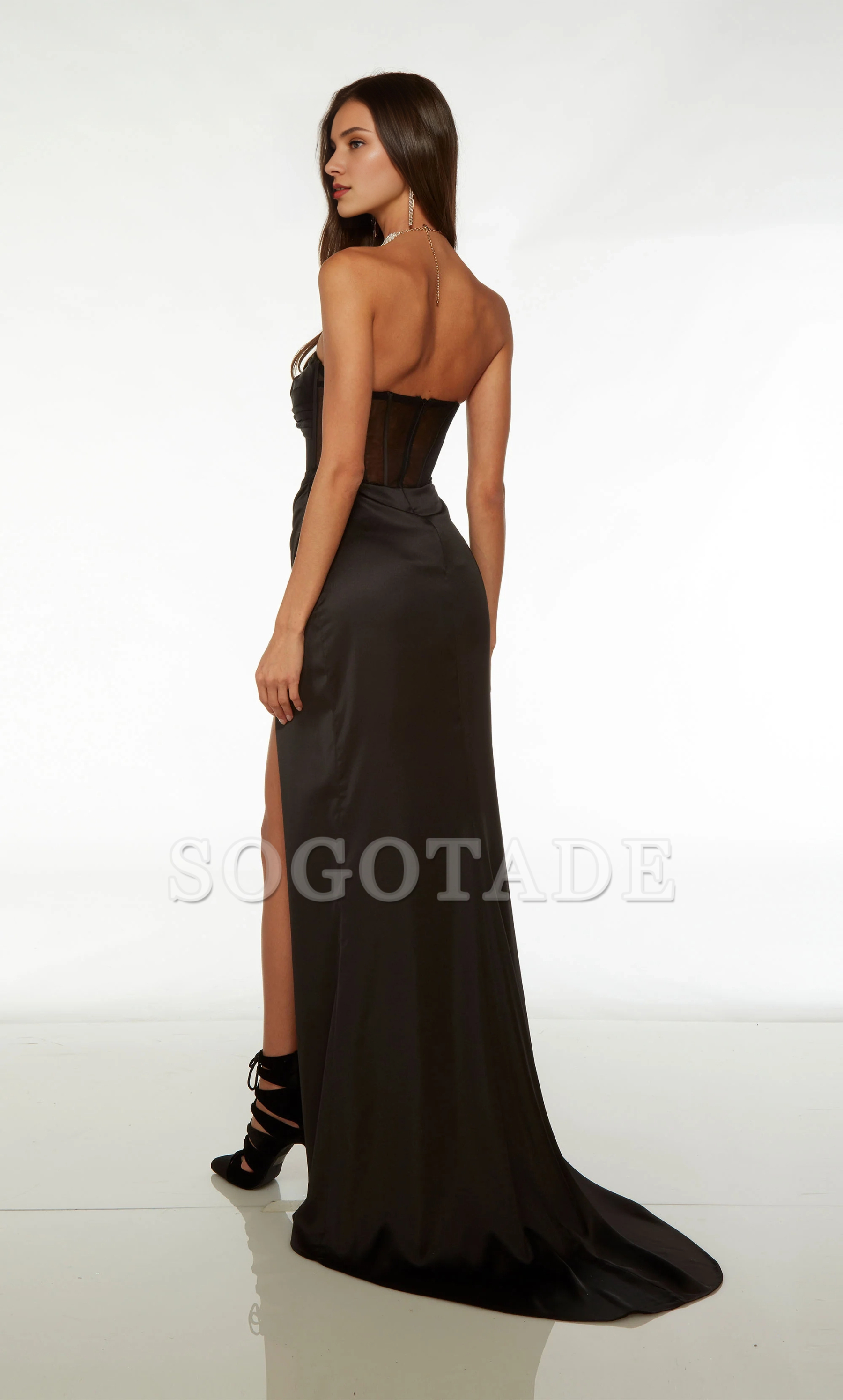 Satin chicken heart neckline straight tube evening dress backless tight corset side slit long formal dress