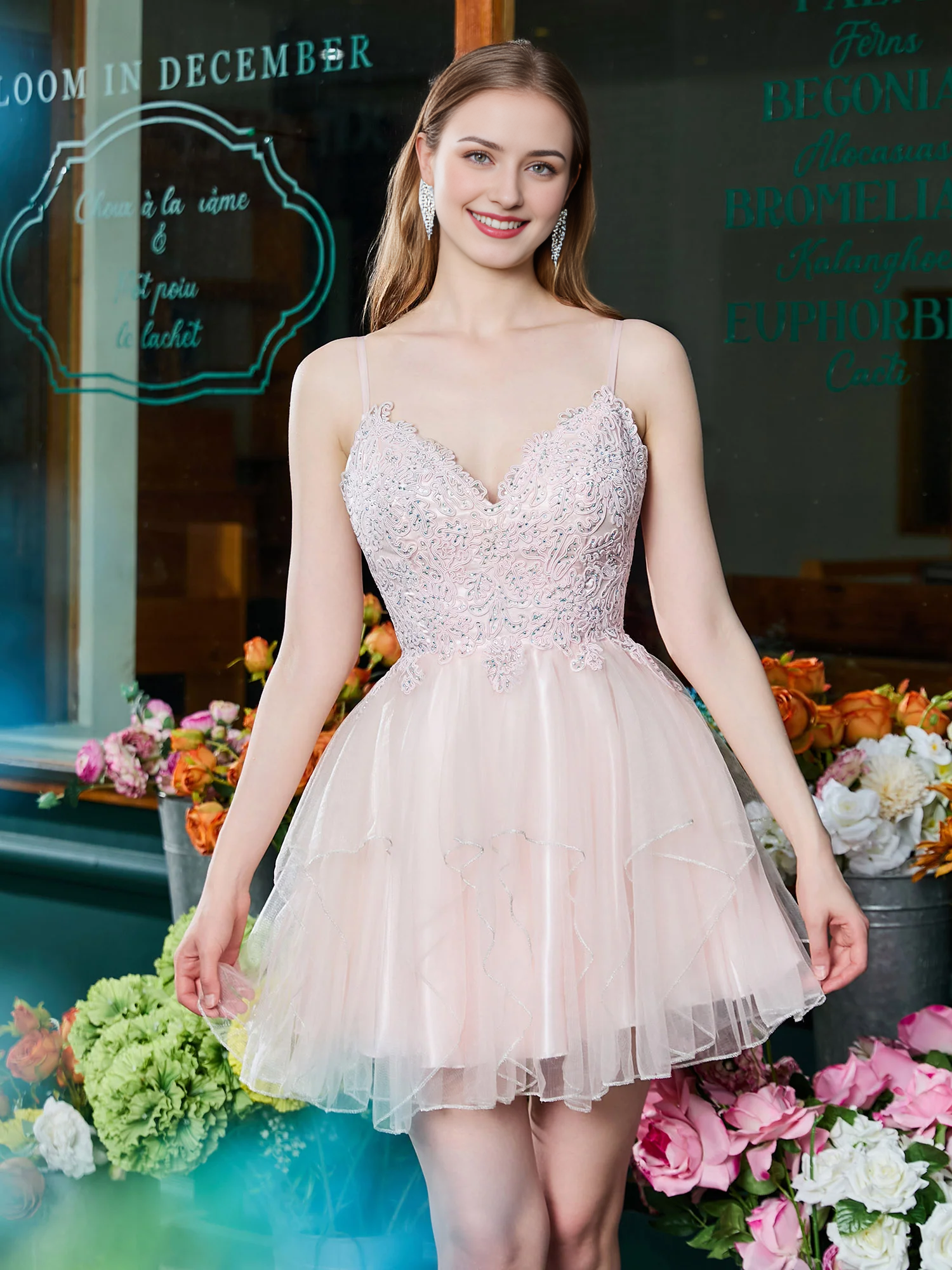 V-neck applique pleated chiffon short Homecoming dress