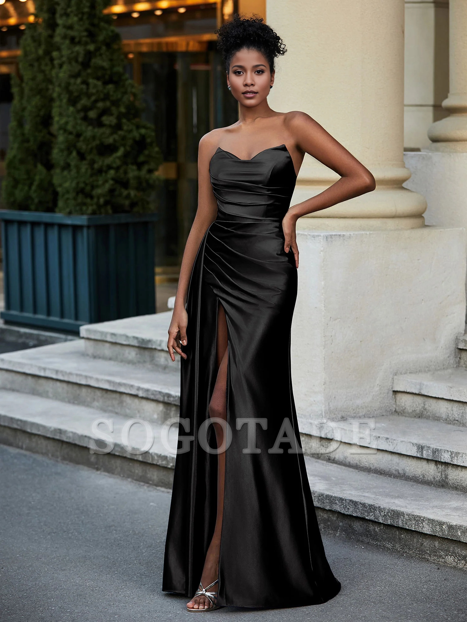 Sweetheart  satin trailing Prom dress