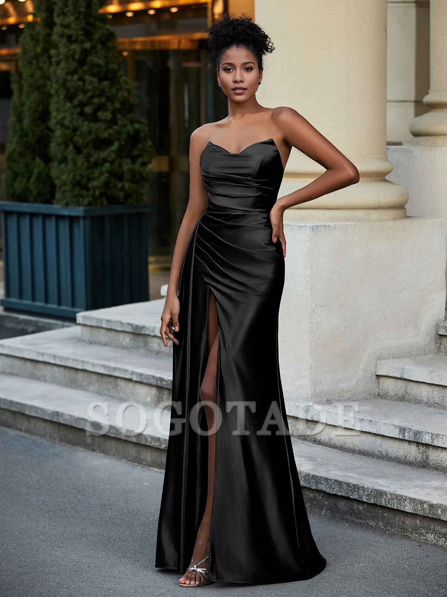 Sweetheart  satin trailing Prom dress