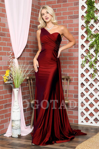 Fitted skirt long single shoulder dress