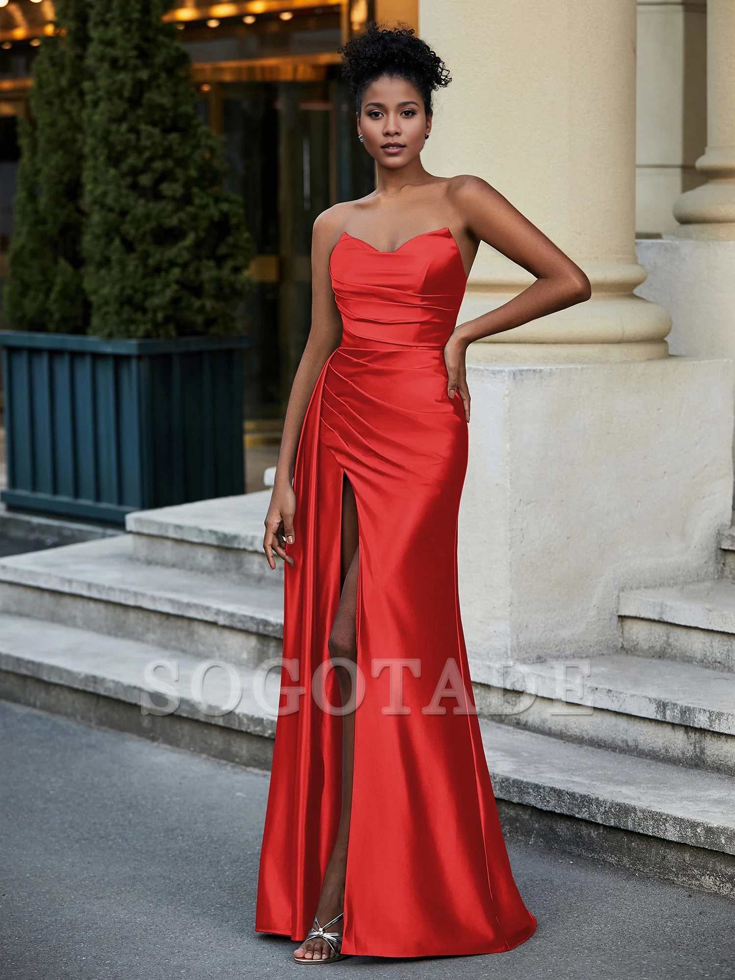 Sweetheart  satin trailing Prom dress