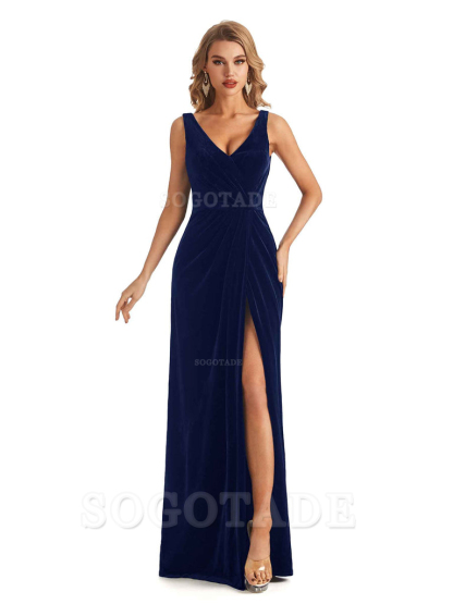 V-Neck Sexy Side Slit Spaghetti Straps Pleated Velvet Long Bridesmaid Dresses Formal Wear Dresses