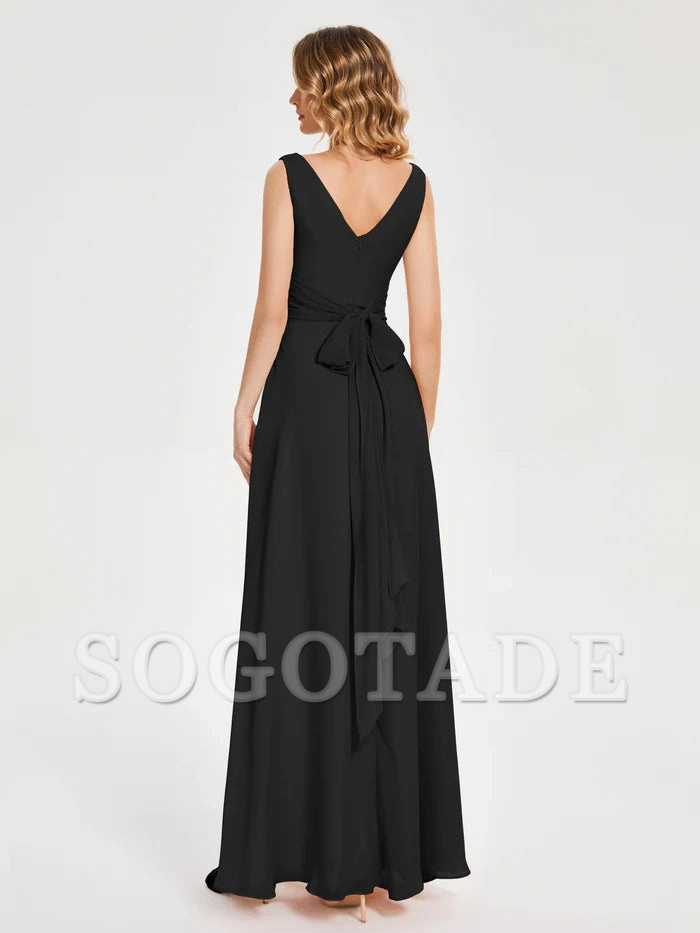 Minimally designed V-neck pocket bridesmaid dress