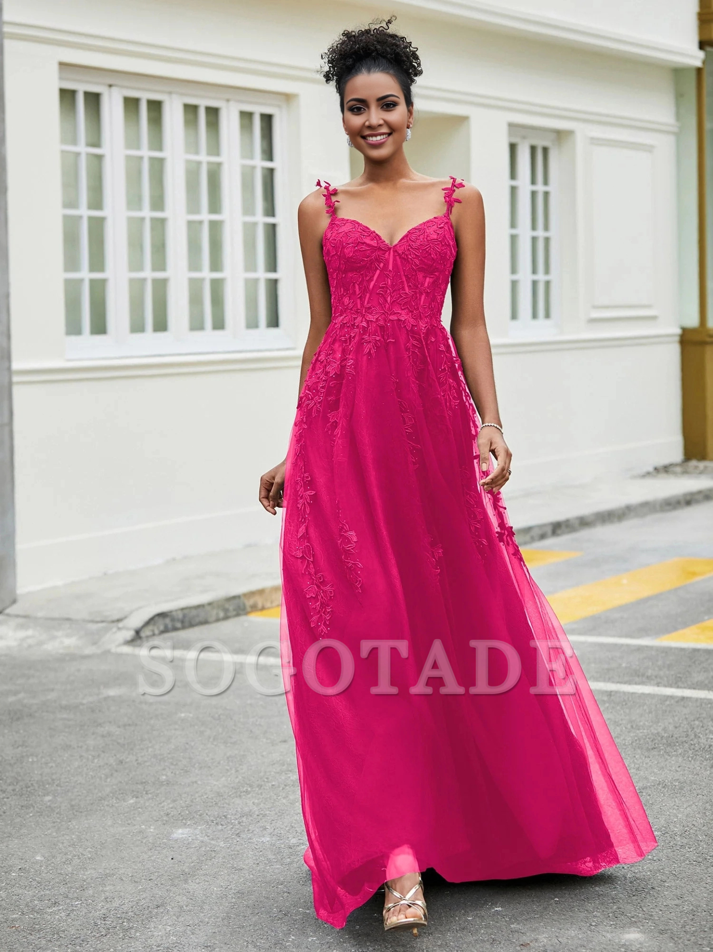 Slit sweeping trailing skirt sheer dress