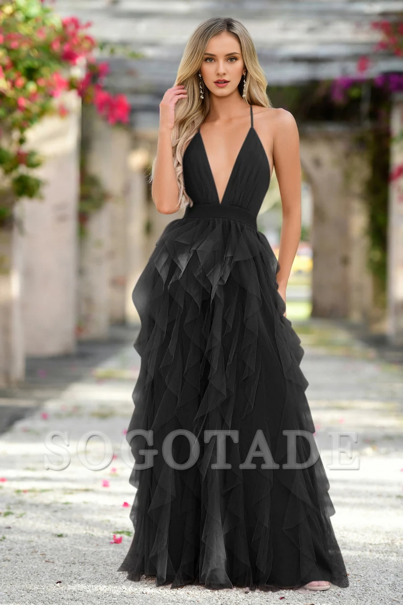 Sleeveless V-neck slim shoulder strap pleated bust, backless cross dress
