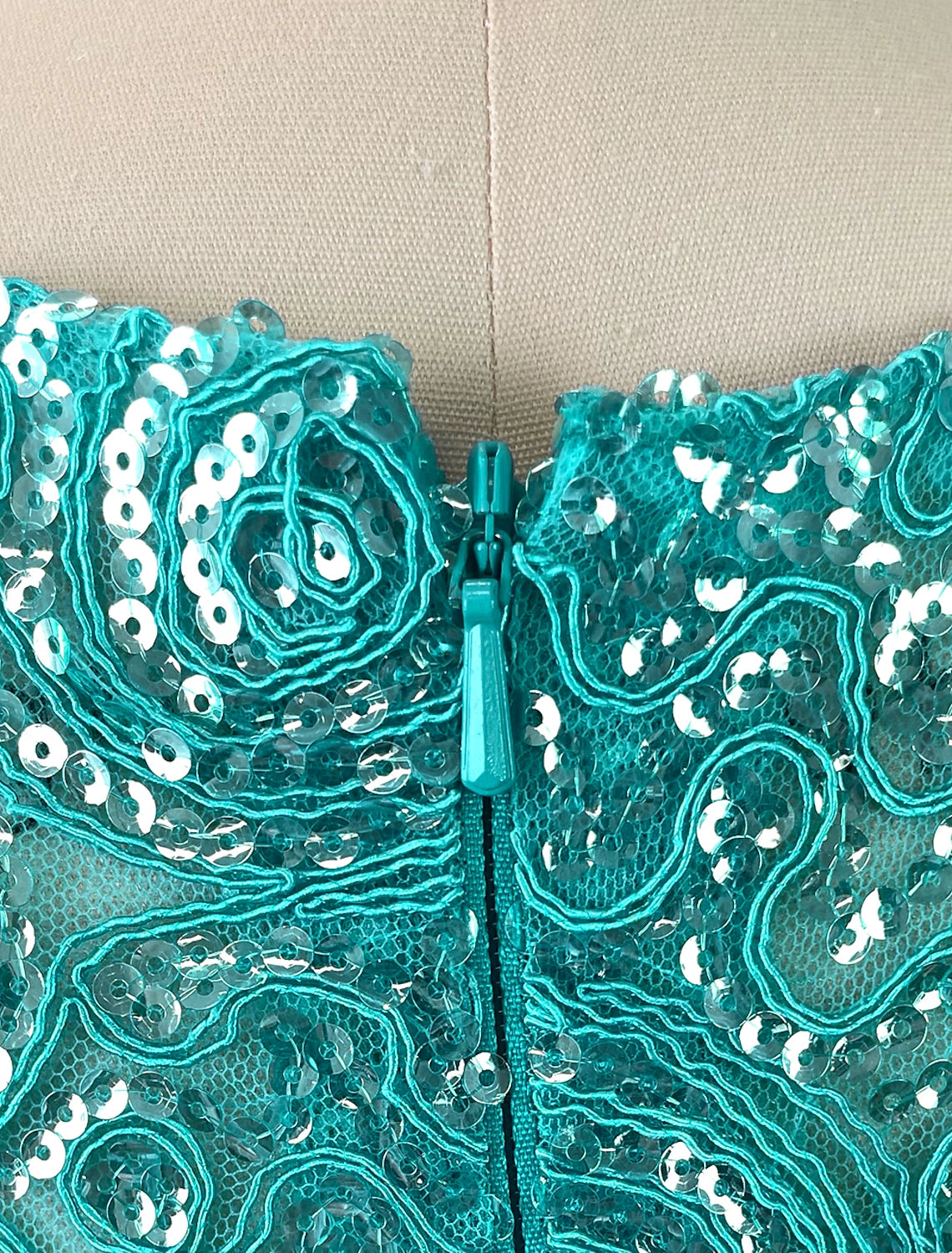 A-Line Cocktail Dresses Tiered Plisse Dress Wedding Guest Kentucky Derby Ankle Length Sleeveless Jewel Neck Fall Wedding Guest Chiffon with Sequin Appliques-SOGOTADE