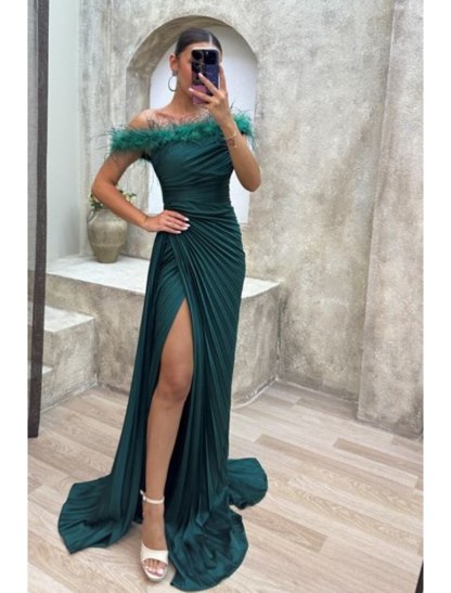 A-Line Black Evening Gown High Split Dress Formal Fall Sweep / Brush Train Sleeveless Off Shoulder Satin with Feather Pleats Slit-SOGOTADE