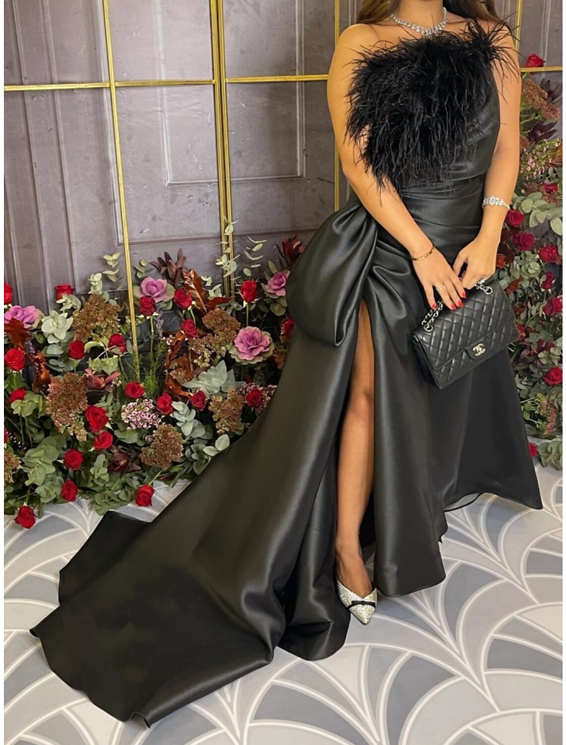 A-Line Evening Gown Elegant Dress Formal Court Train Black Dress Sleeveless Strapless Satin with Feather Pleats Ruched-SOGOTADE