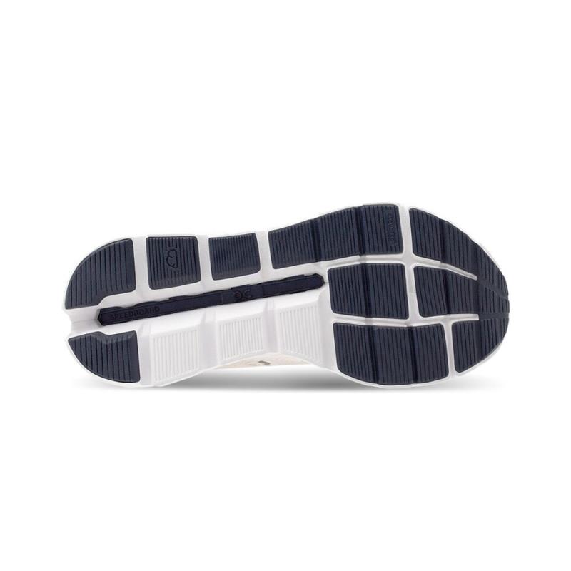 stratus White AlmOthtnd