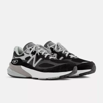 NEW BALANCE 990v6