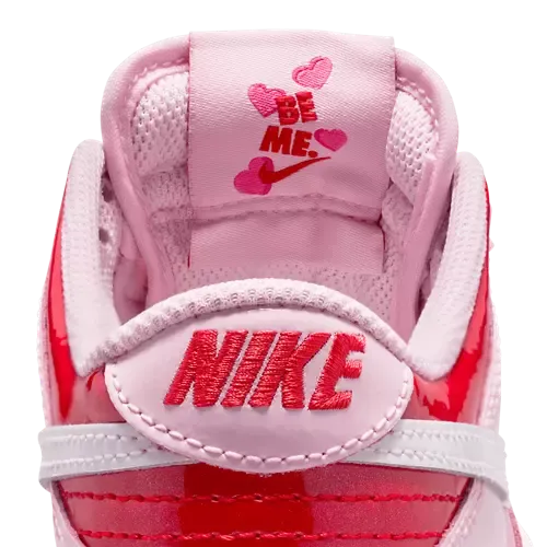 Nike Dunk Low Valentine's Day
