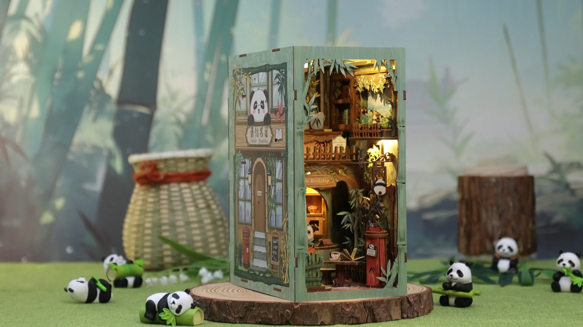 Book Nook Kits, DIY Miniature House Kit Wood Puzzle Bookends Booknooks Bookshelf Alley Decor for Women Teenagers Puzzle Lovers（Panda Bookshop）