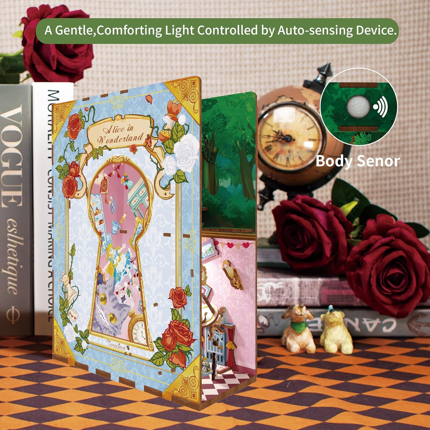 Illustration of the auto-sensing body sensor light feature on the Tonecheer book nook, turning on when people approach.