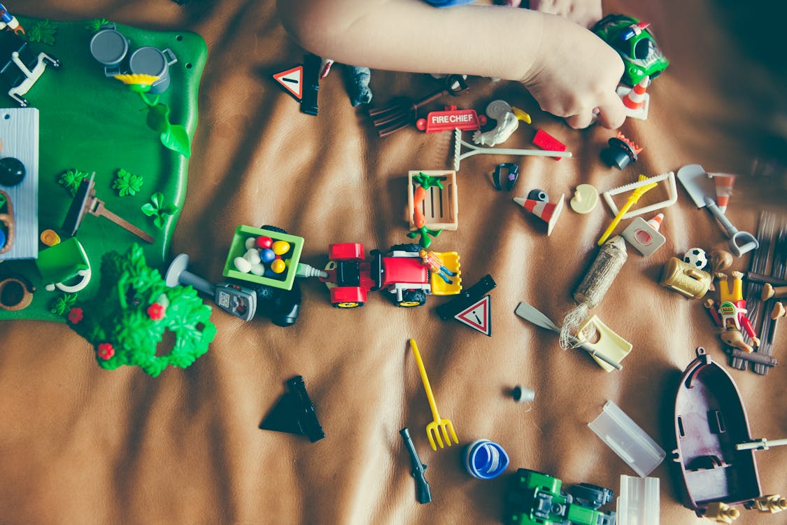 Are Electronic Toys Good for Children? Benefits & Smart Parenting Tips-uFunSpace