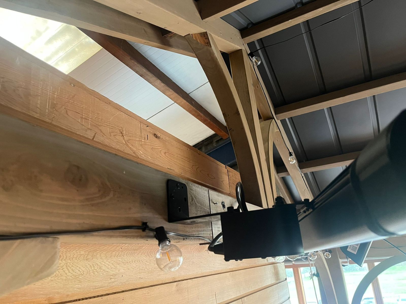 Remote Control Wall Heater with Oscillation