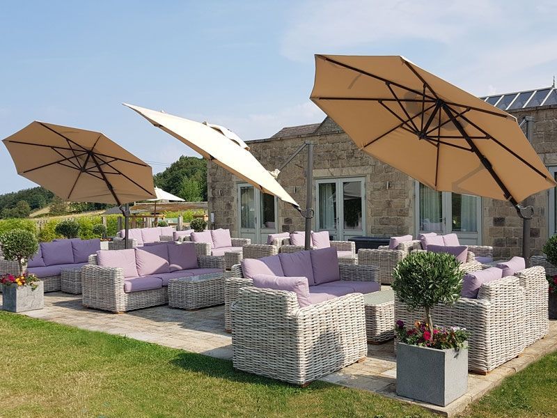 Cantilever Parasol - Roma 3.5m Diameter 