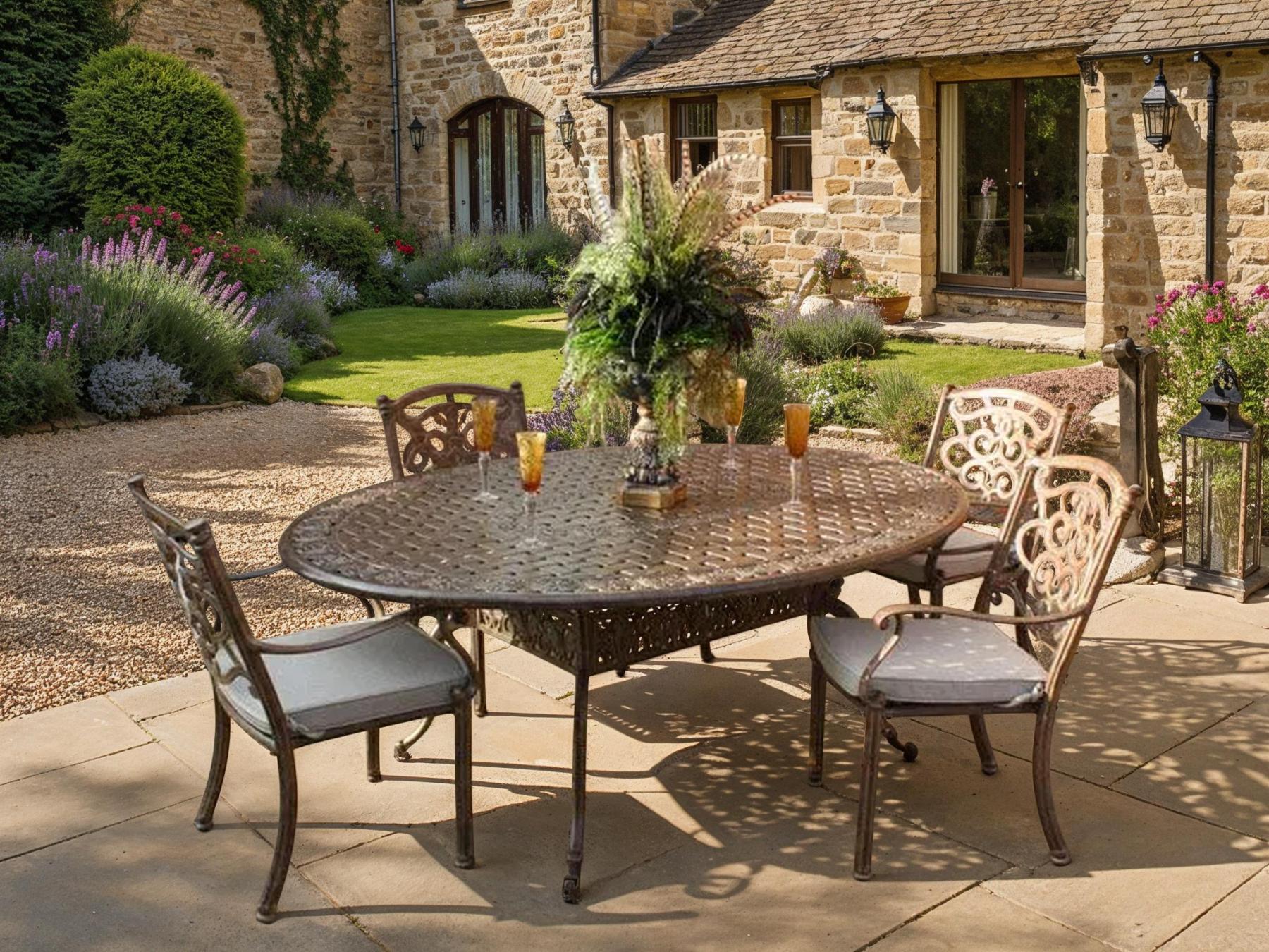 Casino Oval Table and 4 Chairs Set | Ex-Display-Garden Furniture Centre-HighRange,Tables,Dining Set,Metal,Outdoor Furniture,Metal Furniture,Casino & Leaf Range,Outdoor Sale,Outdoor Dining,Autumn & Winter Sale,Ex-Display,Showroom exdis,Sale-{collection_title}