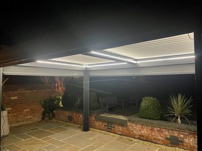 Eclipse 3 X 4m LED Motorised Pergola | Free Standing