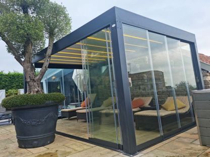 Pergo-Lux 5 x 3M Free Standing 