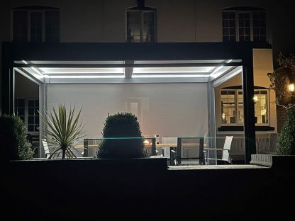 Eclipse 3 X 4m LED Motorised Pergola | Free Standing