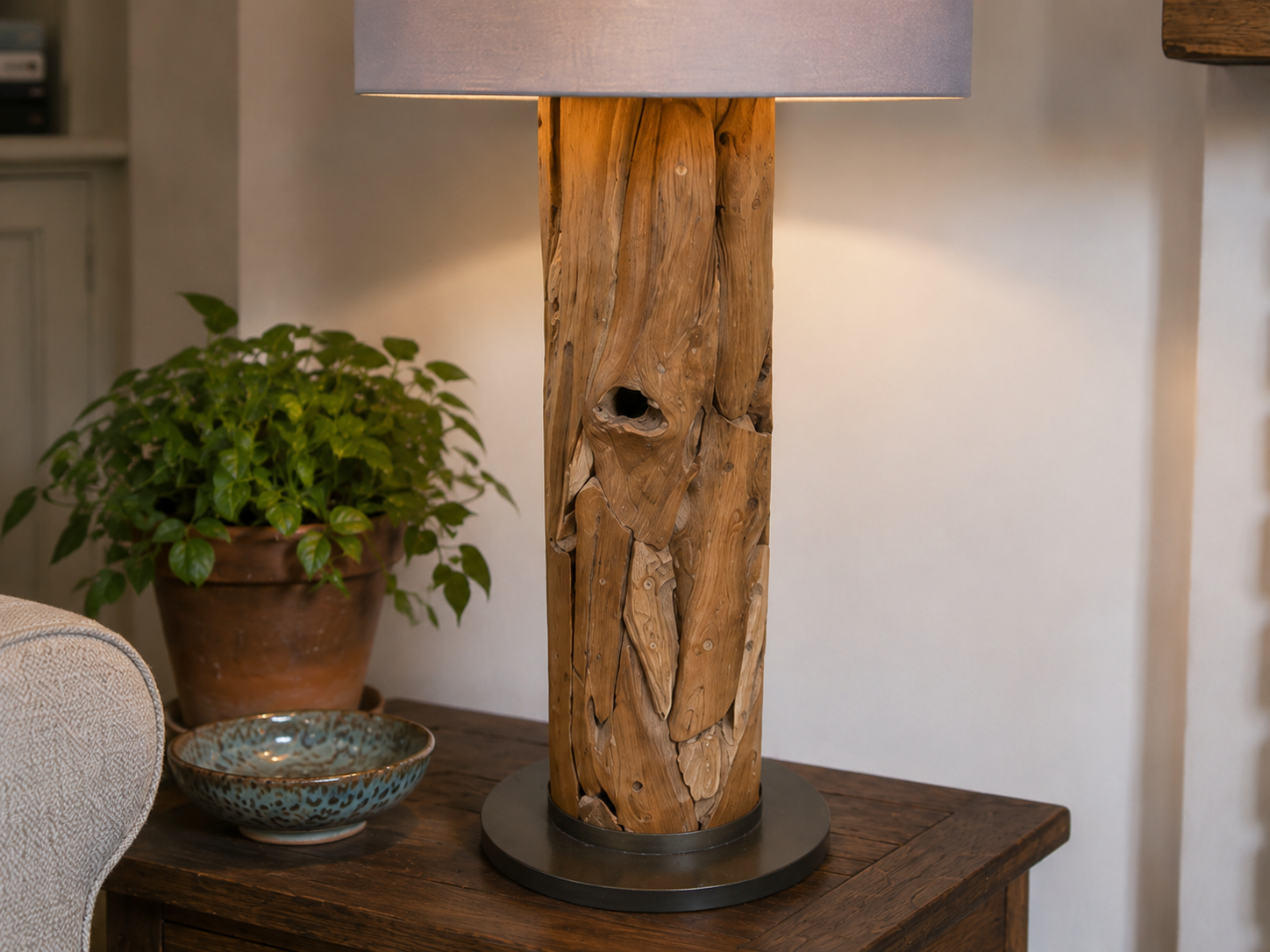 Xilon Pipe Table Lamp
