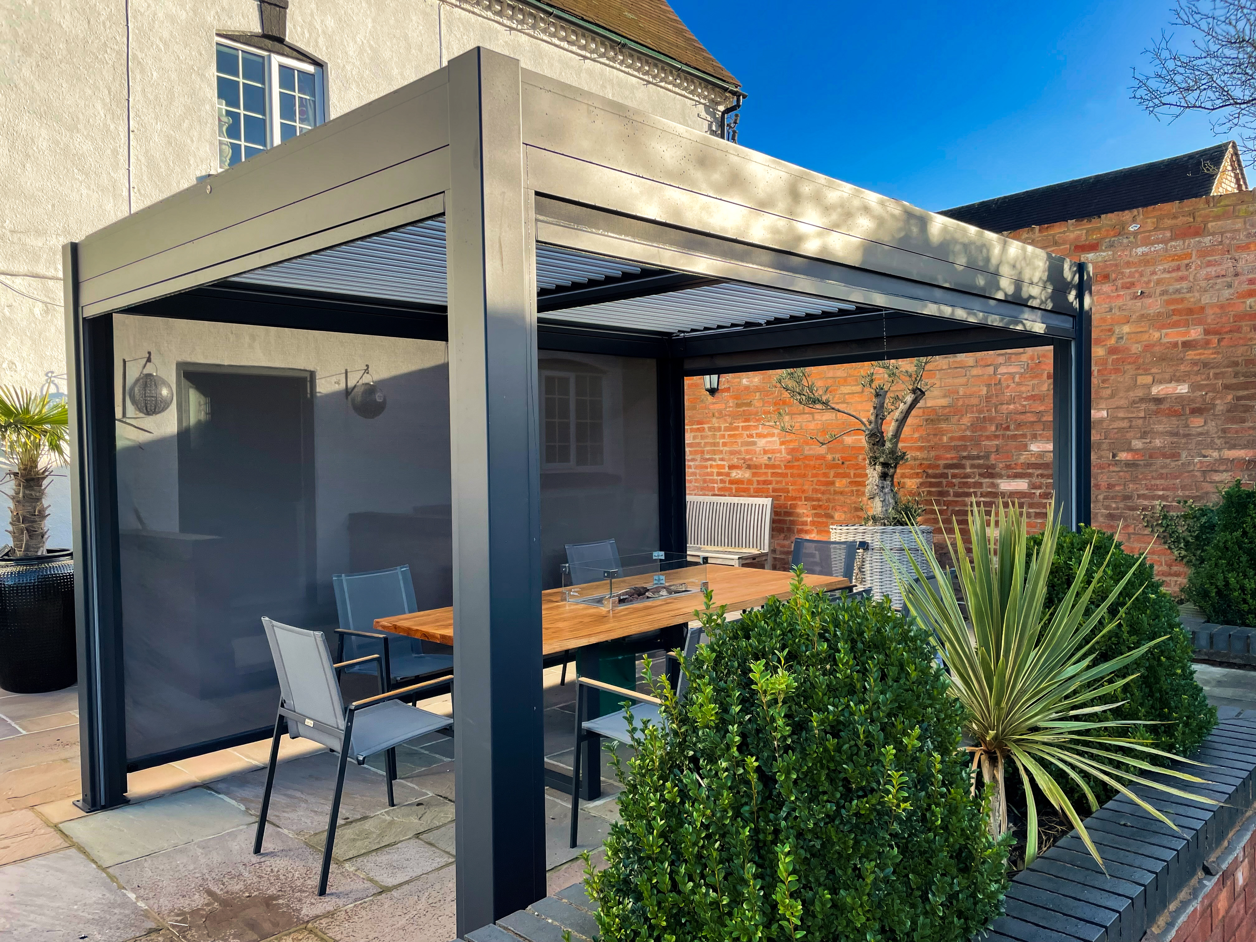 Eclipse 3 X 4m LED Motorised Pergola | Free Standing
