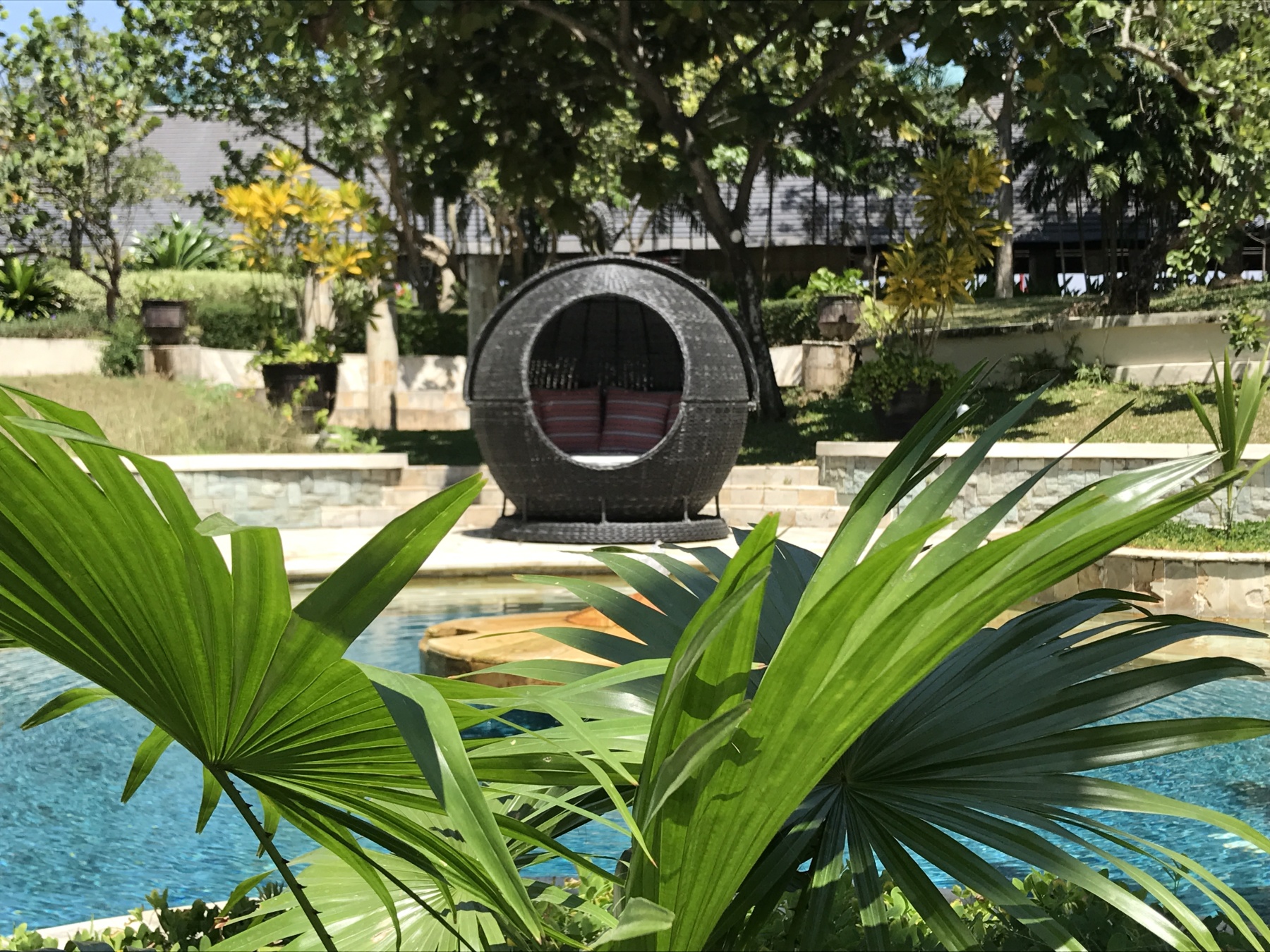 Midnight Montana Apple Day Bed-Garden Furniture Centre-HighRange,Rattan,Loungers,Outdoor Furniture,Rattan Furniture,Loungers & Daybeds,Montana Range,Rattan Loungers,Montana,Rattan Loungers Loungers-{collection_title}