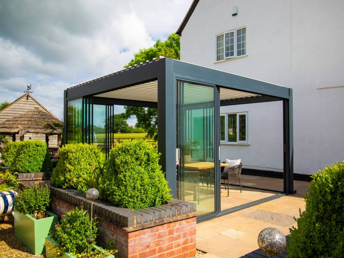 Mirage 4x4m Bioclimatic Pergola