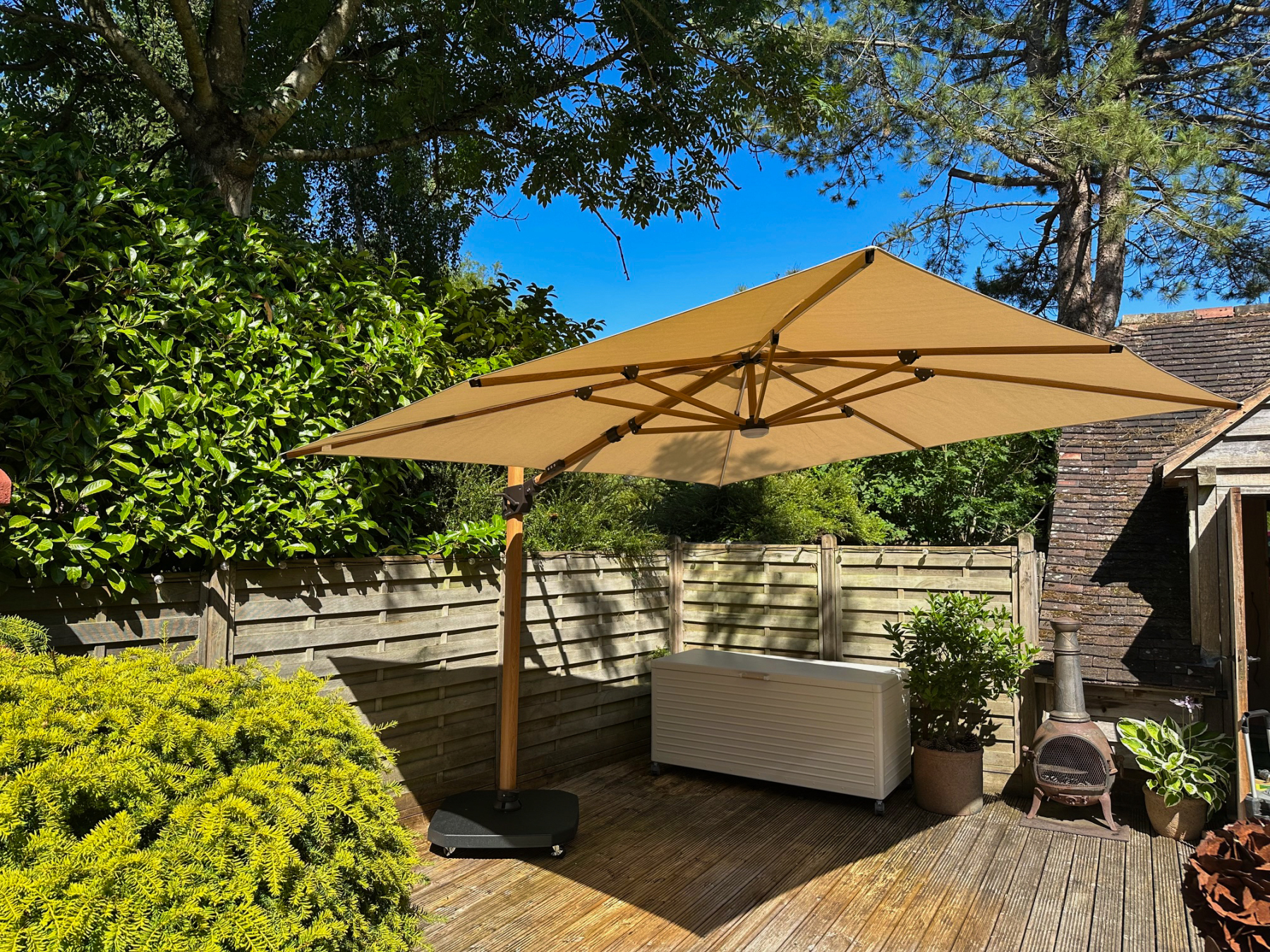 Pisa 3M Square Cantilever Parasol with LED Lights-Garden Furniture Centre-HighRange,Parasols,Cantilever Parasols,Cantilever Parasols Parasols,Featured Products-{collection_title}