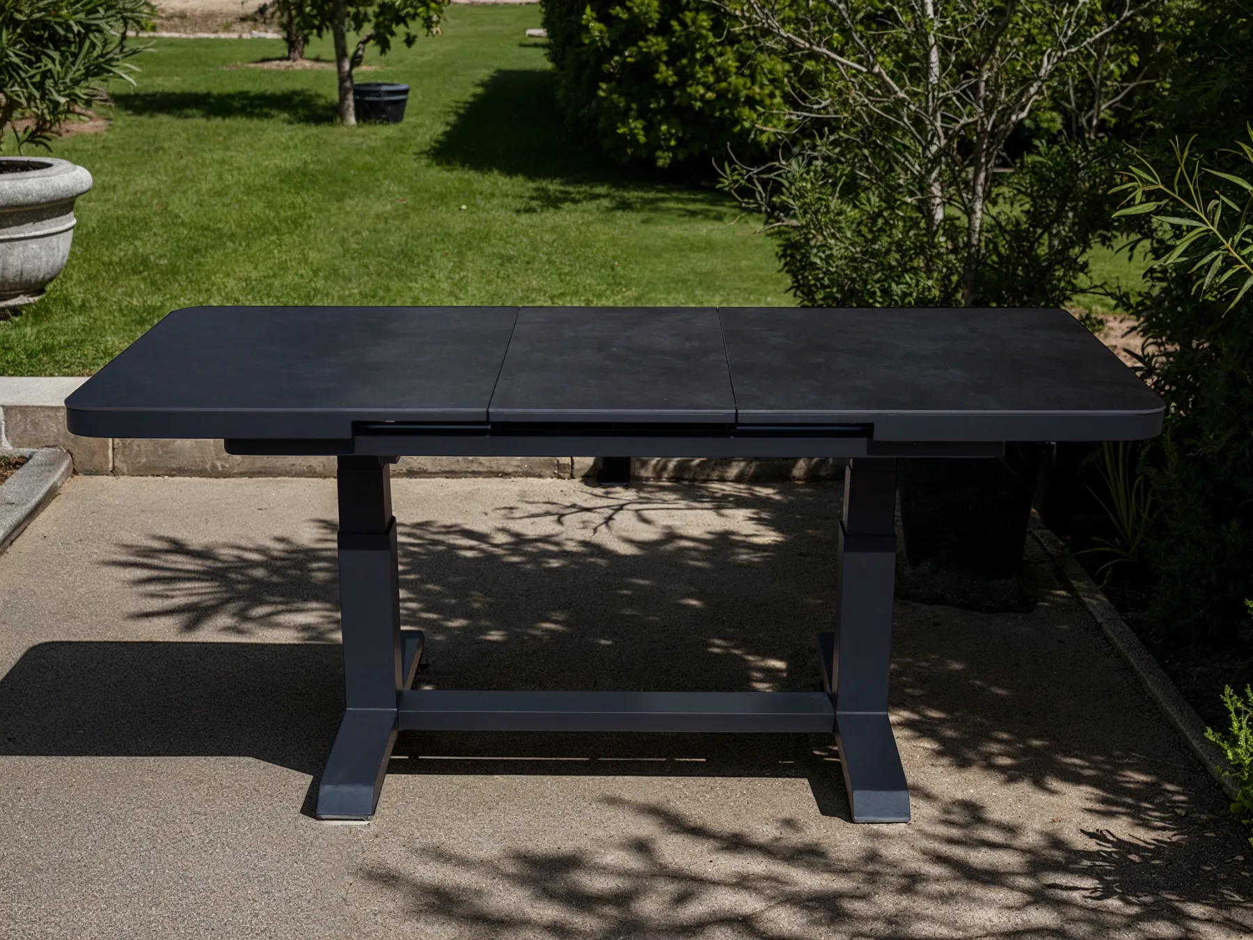 Sicilie Ceramic Extending Table | Ex Display