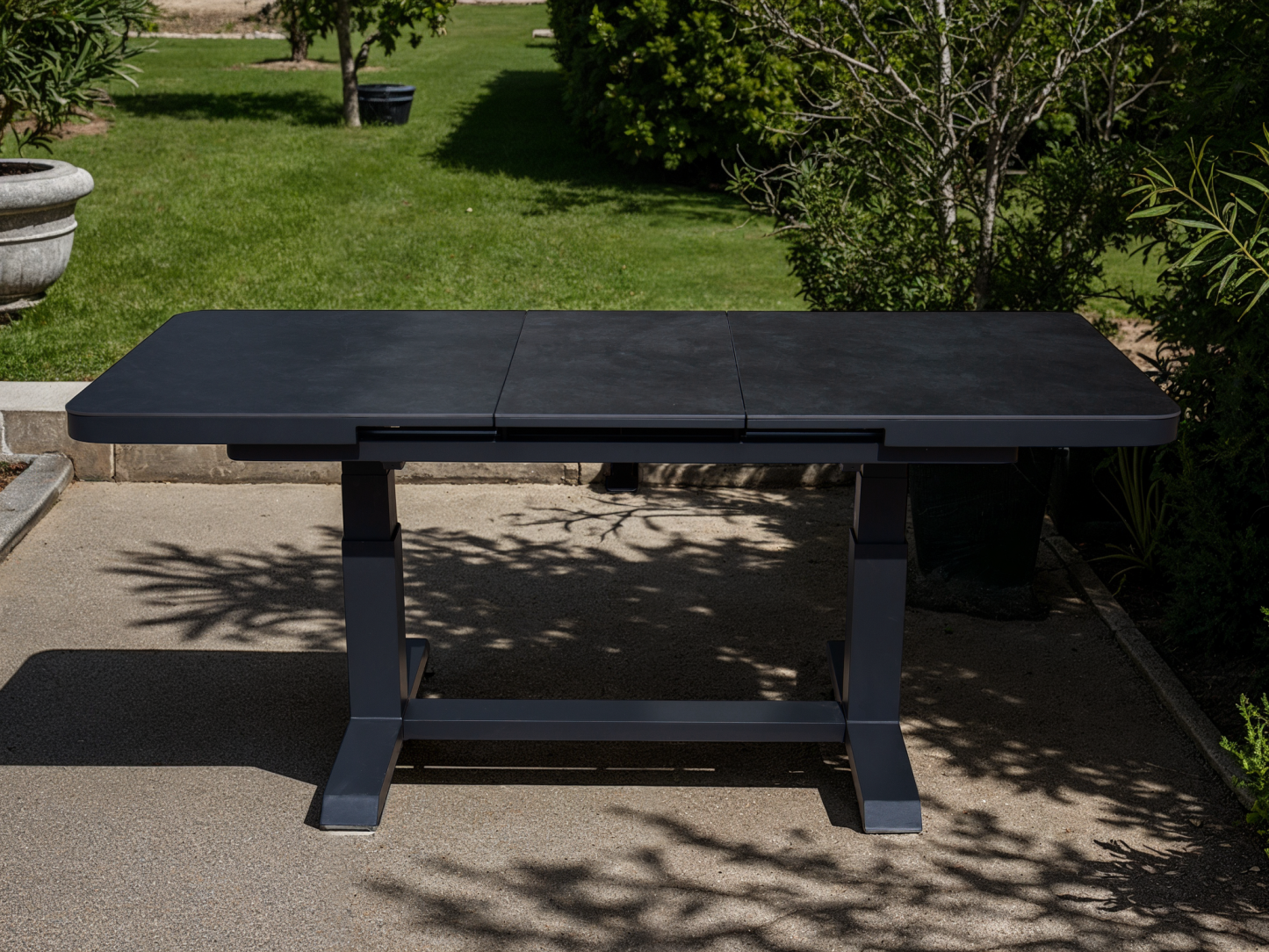 Sicilie Ceramic Extending Table
