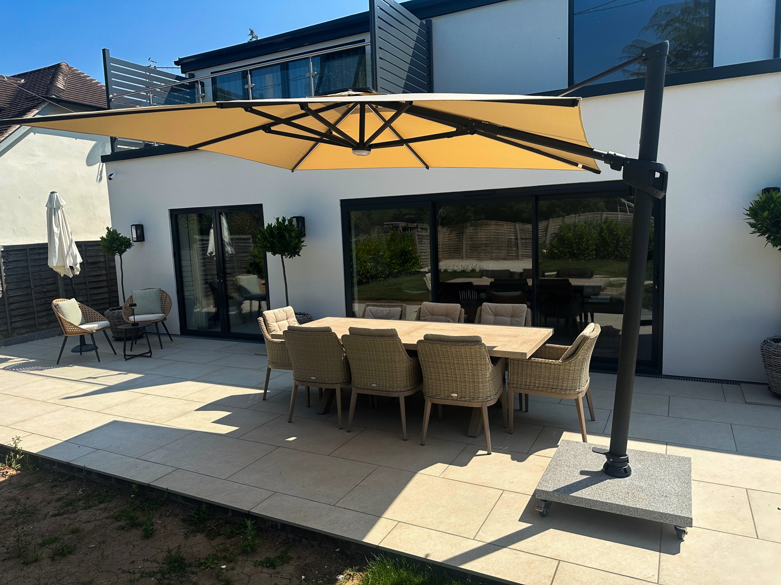 Sicily 3M Square Cantilever Parasol With LED Lights-Garden Furniture Centre-MidInstock,instock,MidRange,Cantilever Parasols,Cantilever Parasols Parasols,Parasols-{collection_title}