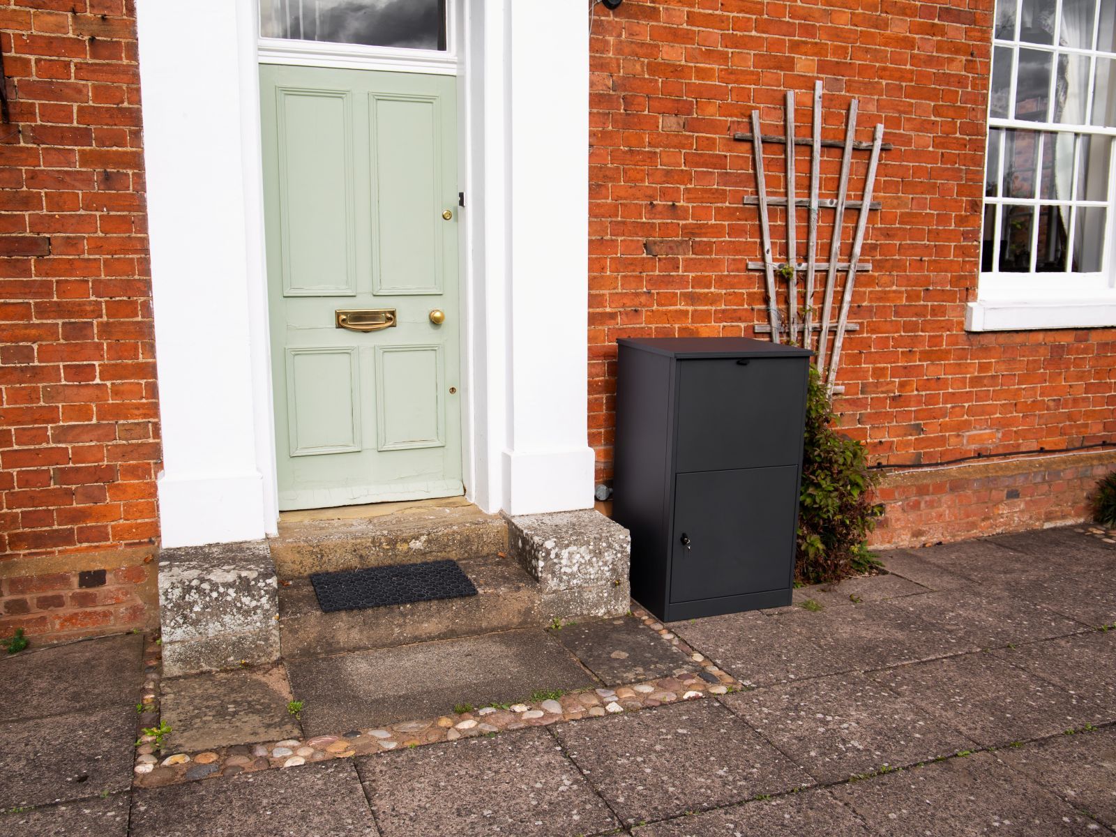 Top Opening Lockable Home Parcel Box | Anthracite