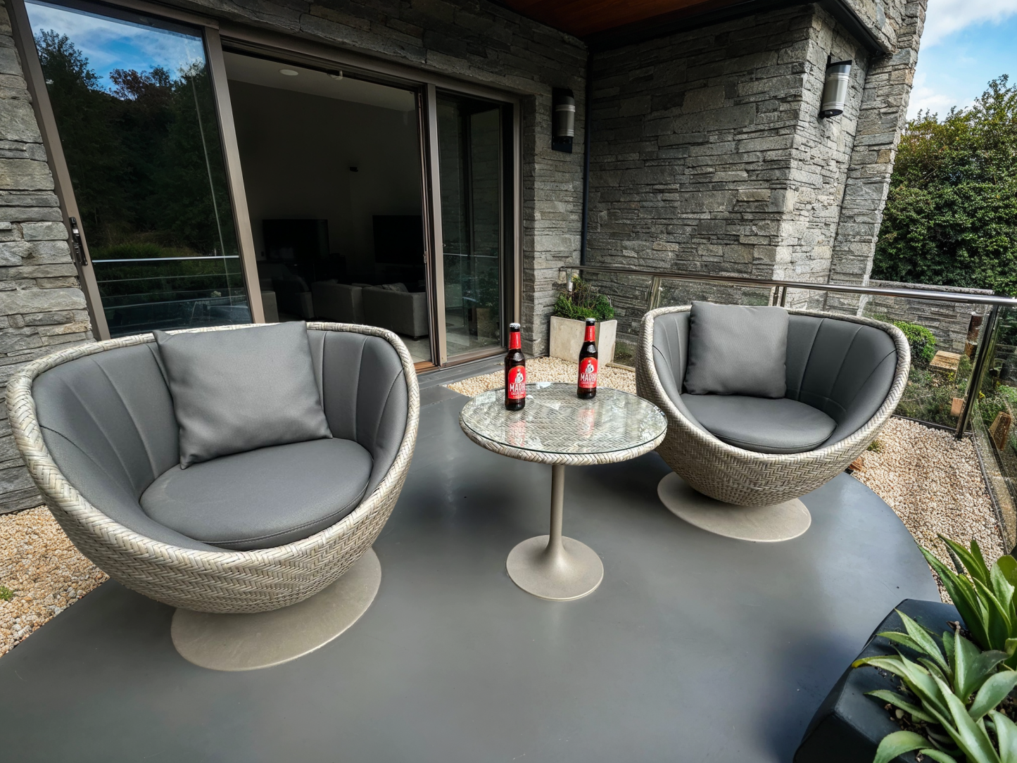 Meteor Swivel Chair Set | Luxury Rattan