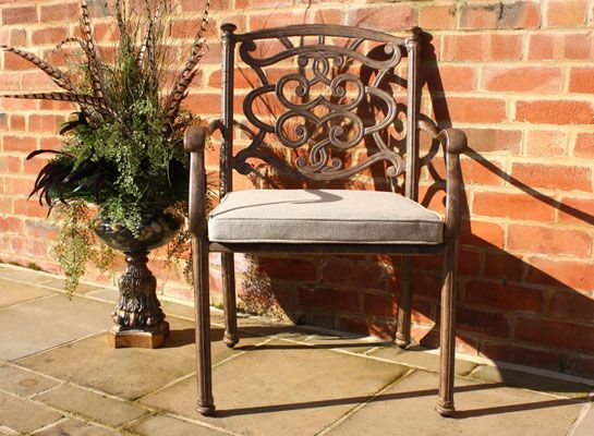 Casino 4 Seater Round Table and Chairs Set-Garden Furniture Centre-HighRange,Tables,Dining Set,Metal,Outdoor Furniture,Metal Furniture,Ranges,Casino & Leaf Range,Outdoor Sale,Outdoor Dining,Autumn & Winter Sale-{collection_title}