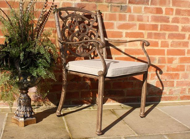 Casino Oval Table and 4 Chairs Set | Ex-Display-Garden Furniture Centre-HighRange,Tables,Dining Set,Metal,Outdoor Furniture,Metal Furniture,Casino & Leaf Range,Outdoor Sale,Outdoor Dining,Autumn & Winter Sale,Ex-Display,Showroom exdis,Sale-{collection_title}