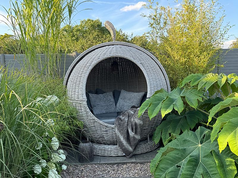 Fiji Apple Day Bed-Garden Furniture Centre-HighRange,Outdoor Lounging,Featured Products,Rattan,Loungers,Outdoor Furniture,Rattan Furniture,Loungers & Daybeds,Fiji Range,Rattan Loungers,Rattan Loungers Loungers,Fiji-{collection_title}