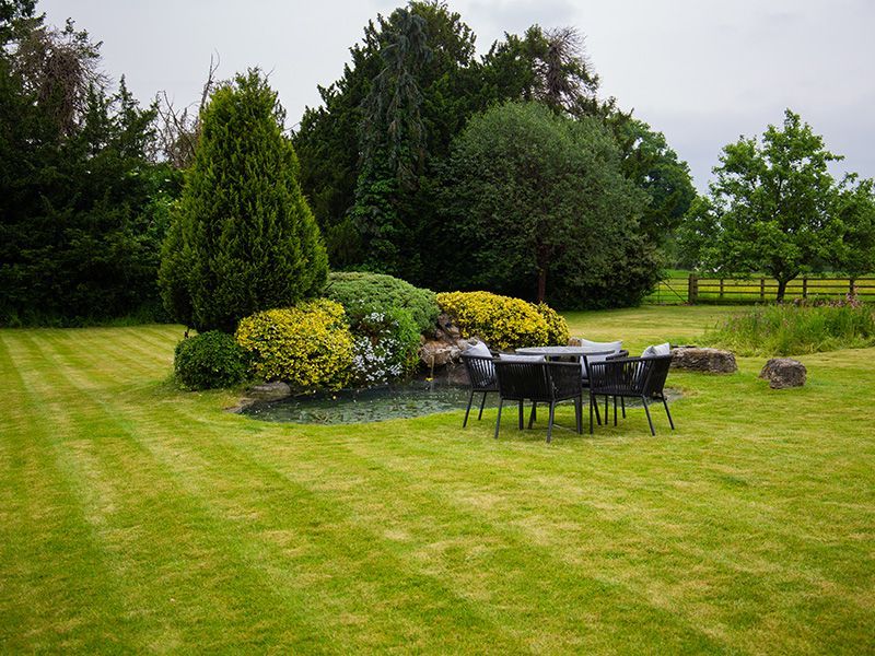 Terrazzo Bistro Table and 4 Aruba Dining Chairs Set-Garden Furniture Centre-HighRange,Metal,Tables,Dining Set,Outdoor Furniture,Metal Furniture,Outdoor Dining-{collection_title}