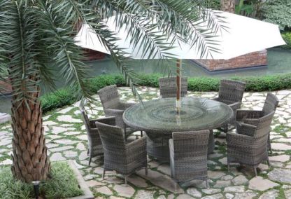 Avery Luxury Round Dining Set